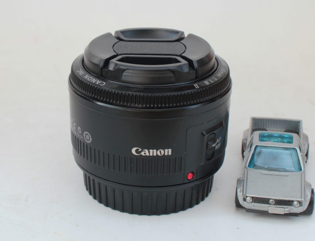 Lensa Fix Canon EF 50mm f/1.8 II