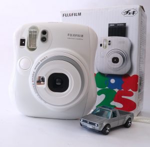 Kamera Fujifilm Instax Mini 25 White Di Malang