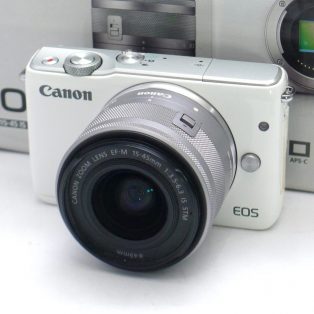 Jual Kamera mirrorless Canon M10 Fullset