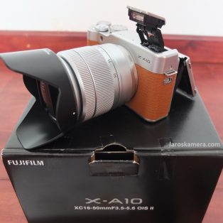 Jual Kamera Mirrorless Fujifilm XA2 Second