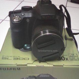 Jual Kamera Prosumer Fujifilm SL300 Second