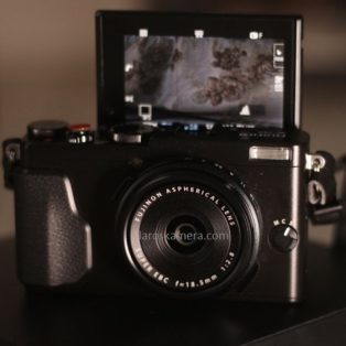 Jual Kamera Prosumer Fujifilm X70 Bekas