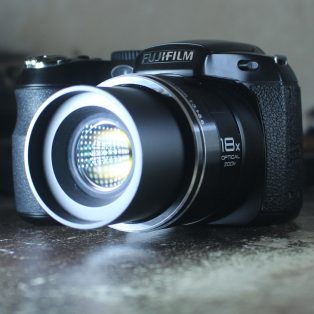 Jual Kamera Prosumer FujiFilm FinePix S2980 Bekas